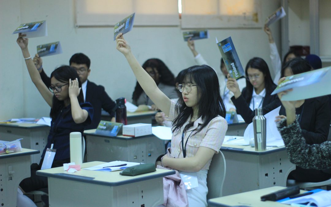 Being a Diplomat Through Model United Nations